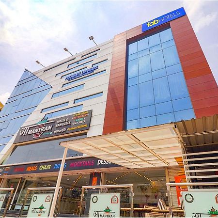 Fabhotel Aamantran & Banquet Halls - Nr Rtc X Roads Metro Station Haidarábád Kültér fotó