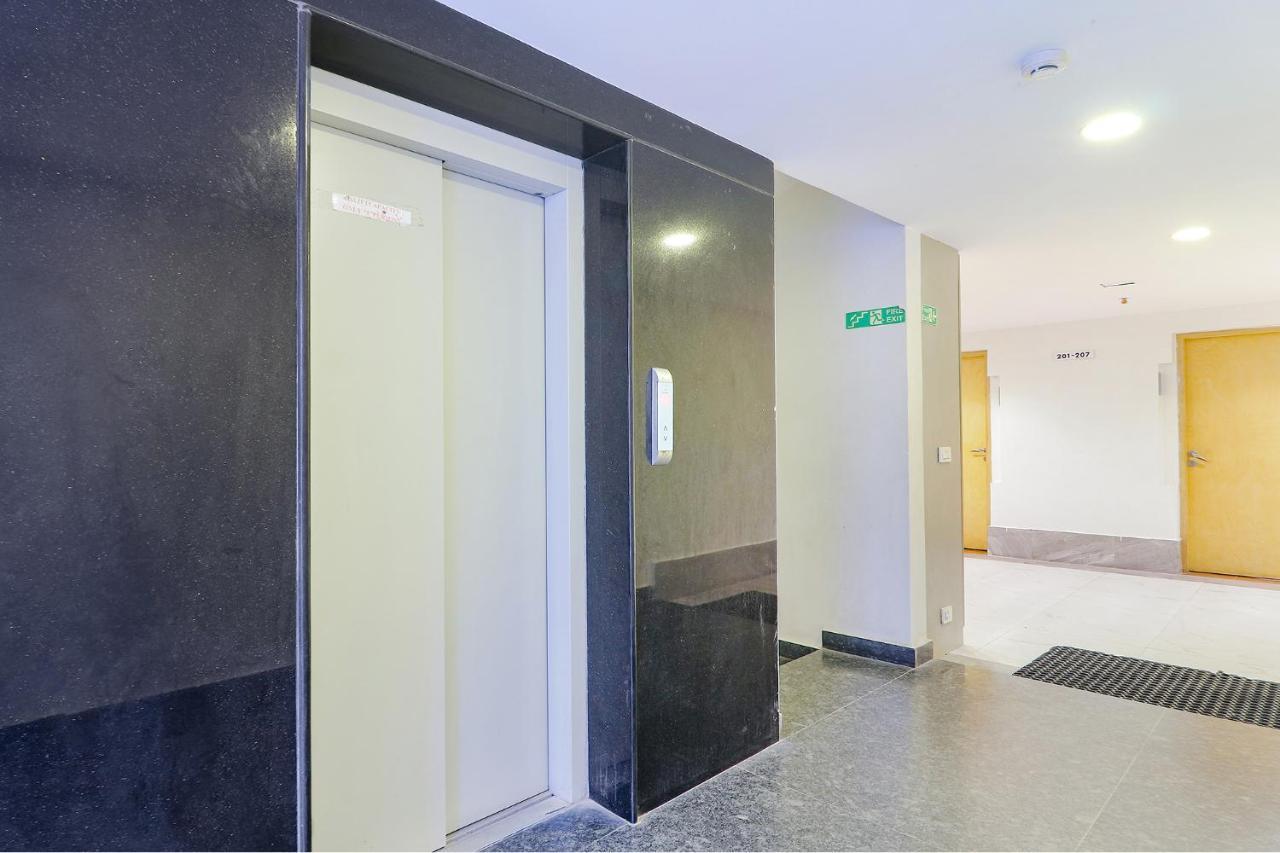 Fabhotel Aamantran & Banquet Halls - Nr Rtc X Roads Metro Station Haidarábád Kültér fotó